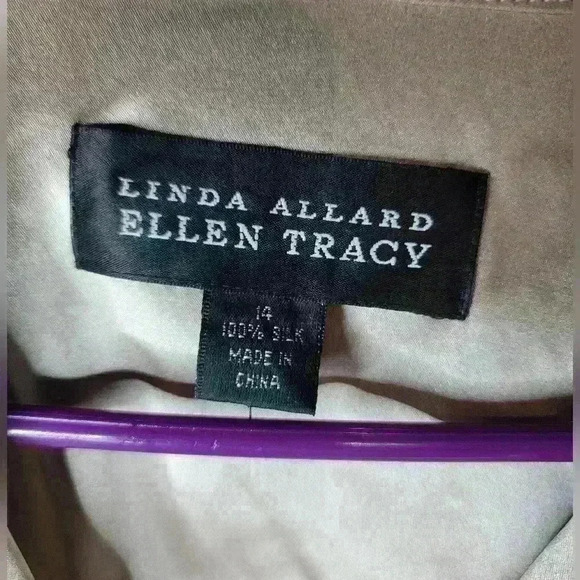 Vintage Linda Allard for Ellen Tracy 100% Silk button-down long sleeves blouse. - Picture 2 of 3